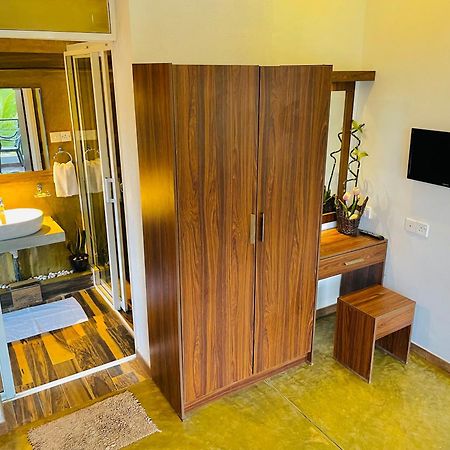 8 Plus Motels نيجومبو المظهر الخارجي الصورة