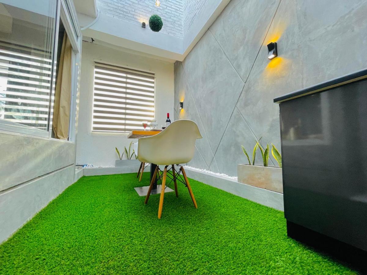 8 Plus Motels نيجومبو المظهر الخارجي الصورة