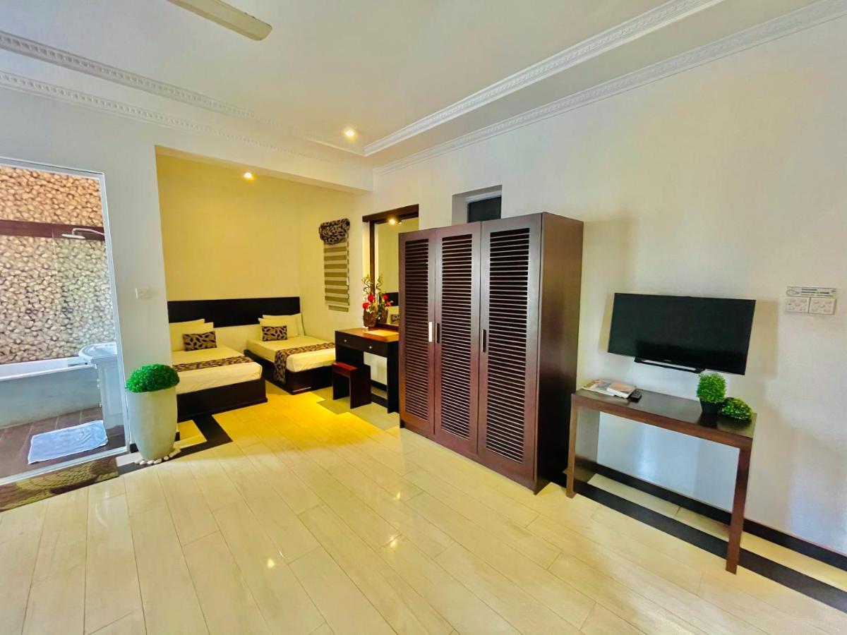 8 Plus Motels نيجومبو المظهر الخارجي الصورة