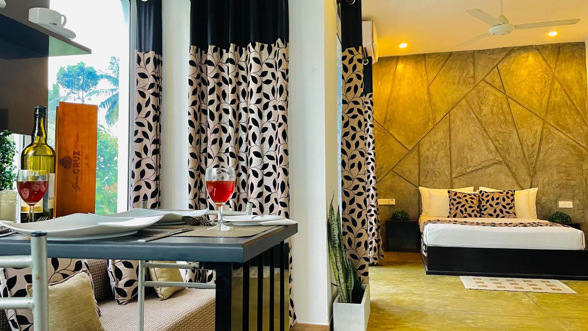 8 Plus Motels نيجومبو المظهر الخارجي الصورة
