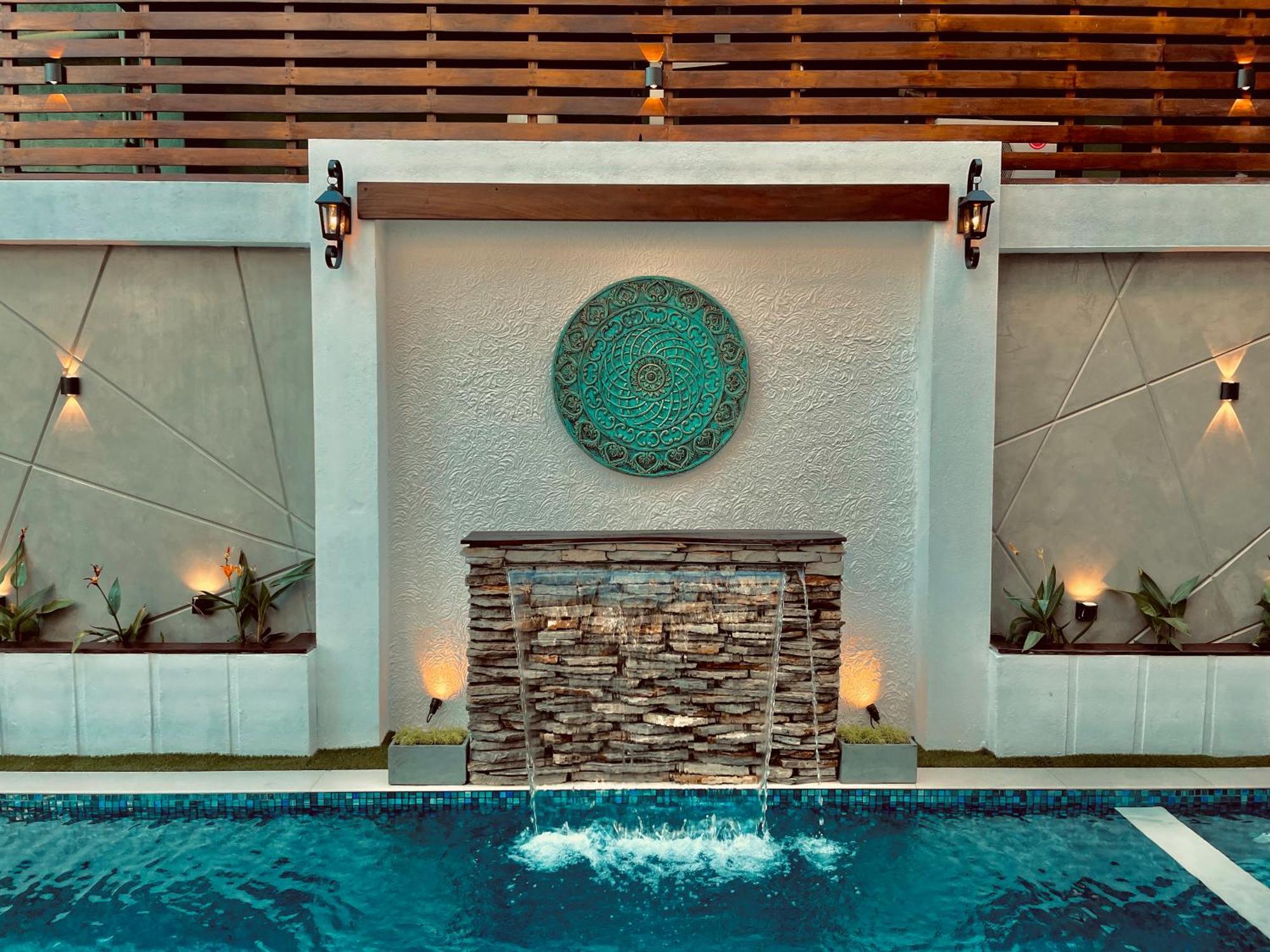 8 Plus Motels نيجومبو المظهر الخارجي الصورة