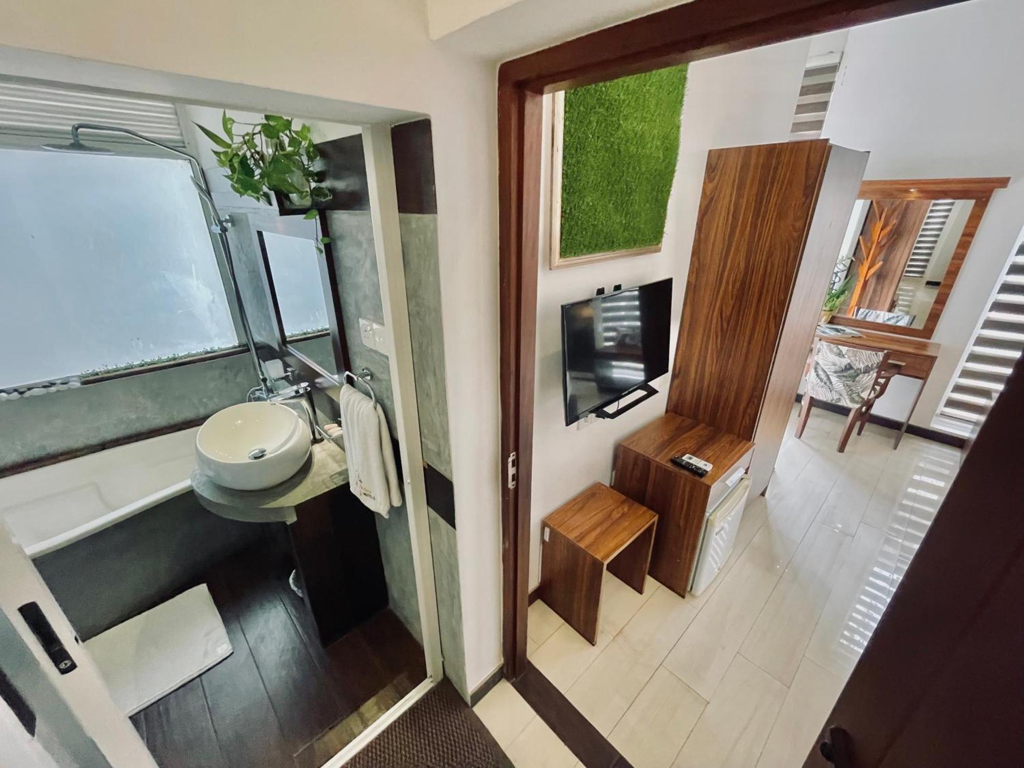 8 Plus Motels نيجومبو المظهر الخارجي الصورة