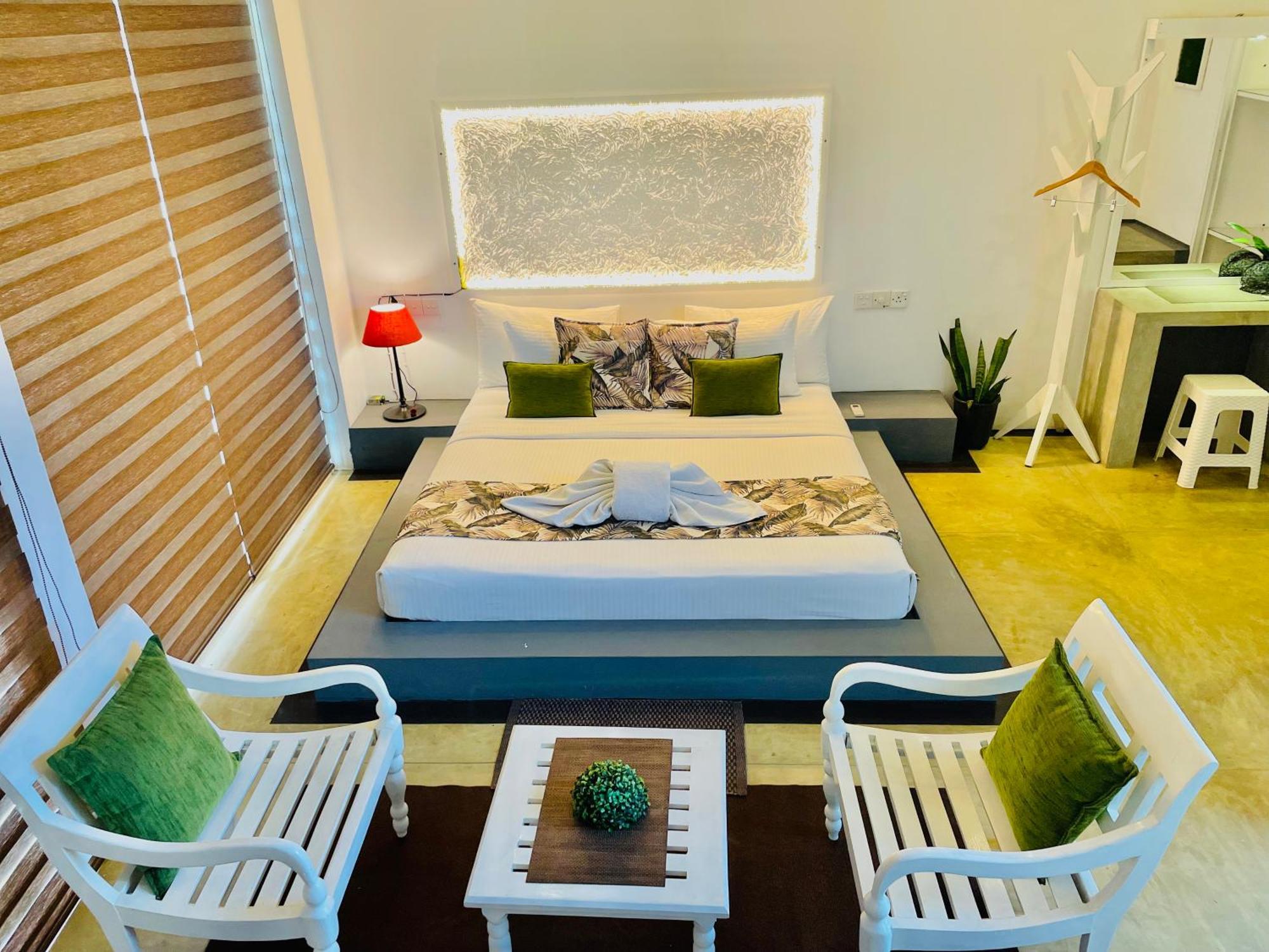8 Plus Motels نيجومبو المظهر الخارجي الصورة